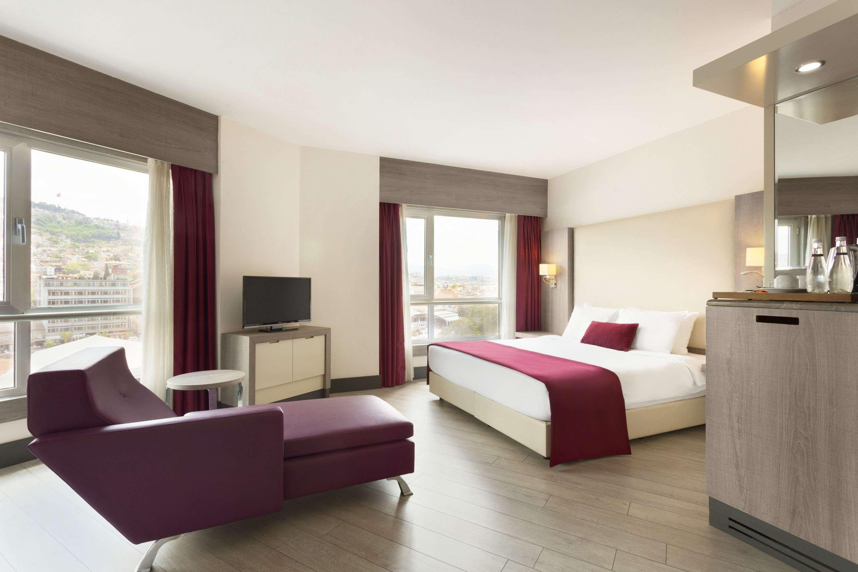 Ramada Plaza By Wyndham Izmir