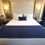 Ramada Plaza By Wyndham Izmir