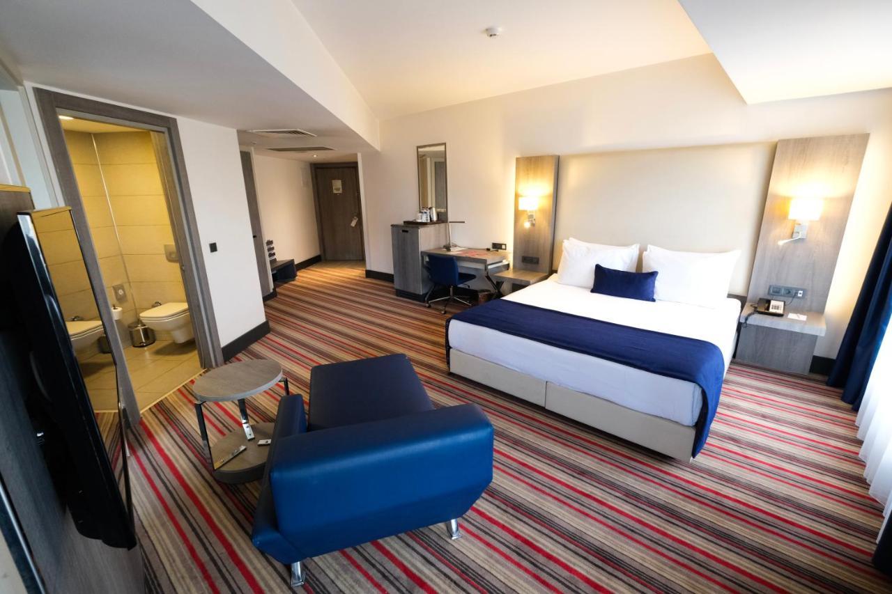 Hotel Ramada Plaza By Wyndham