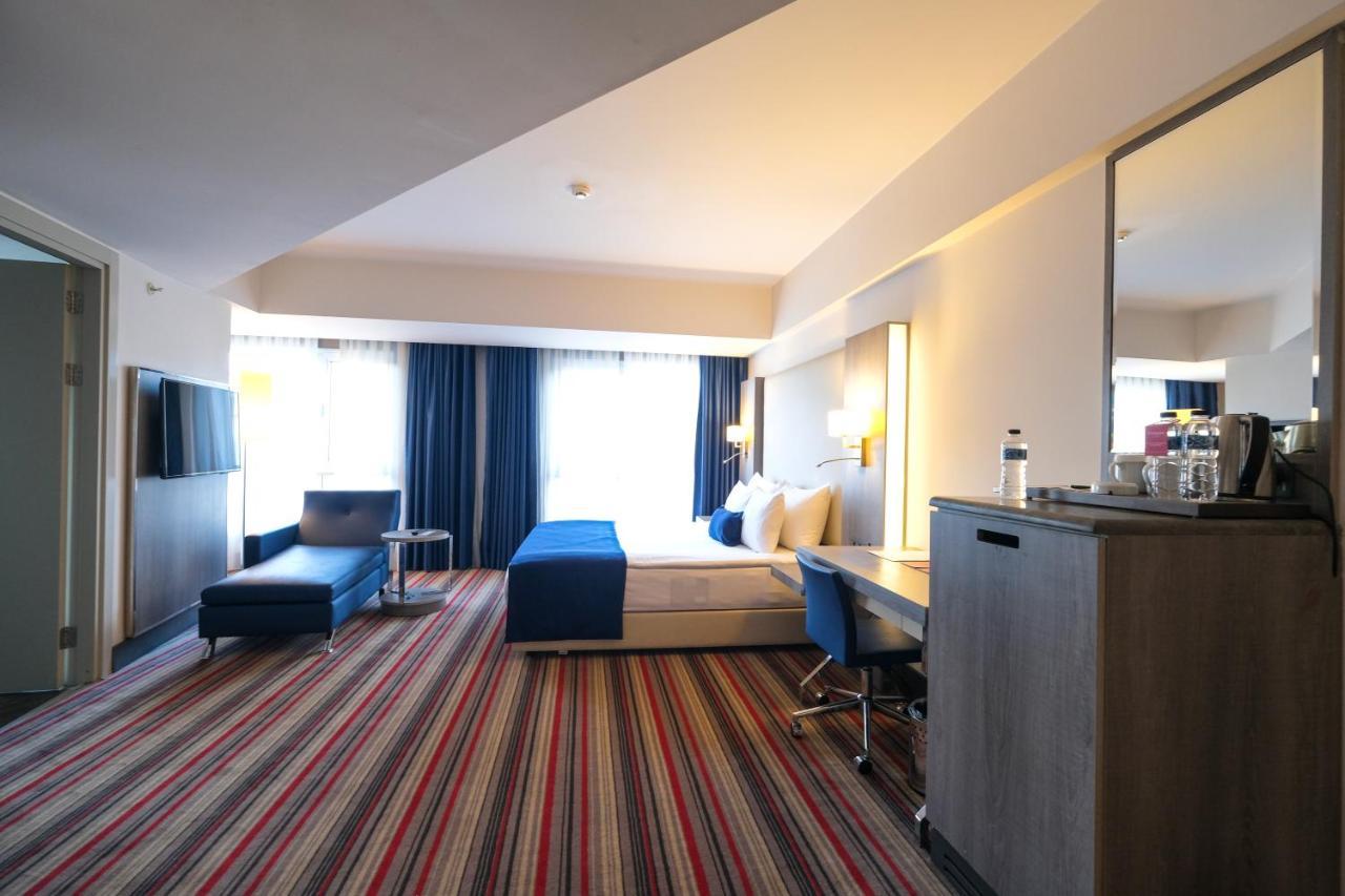 Hotel Ramada Plaza By Wyndham