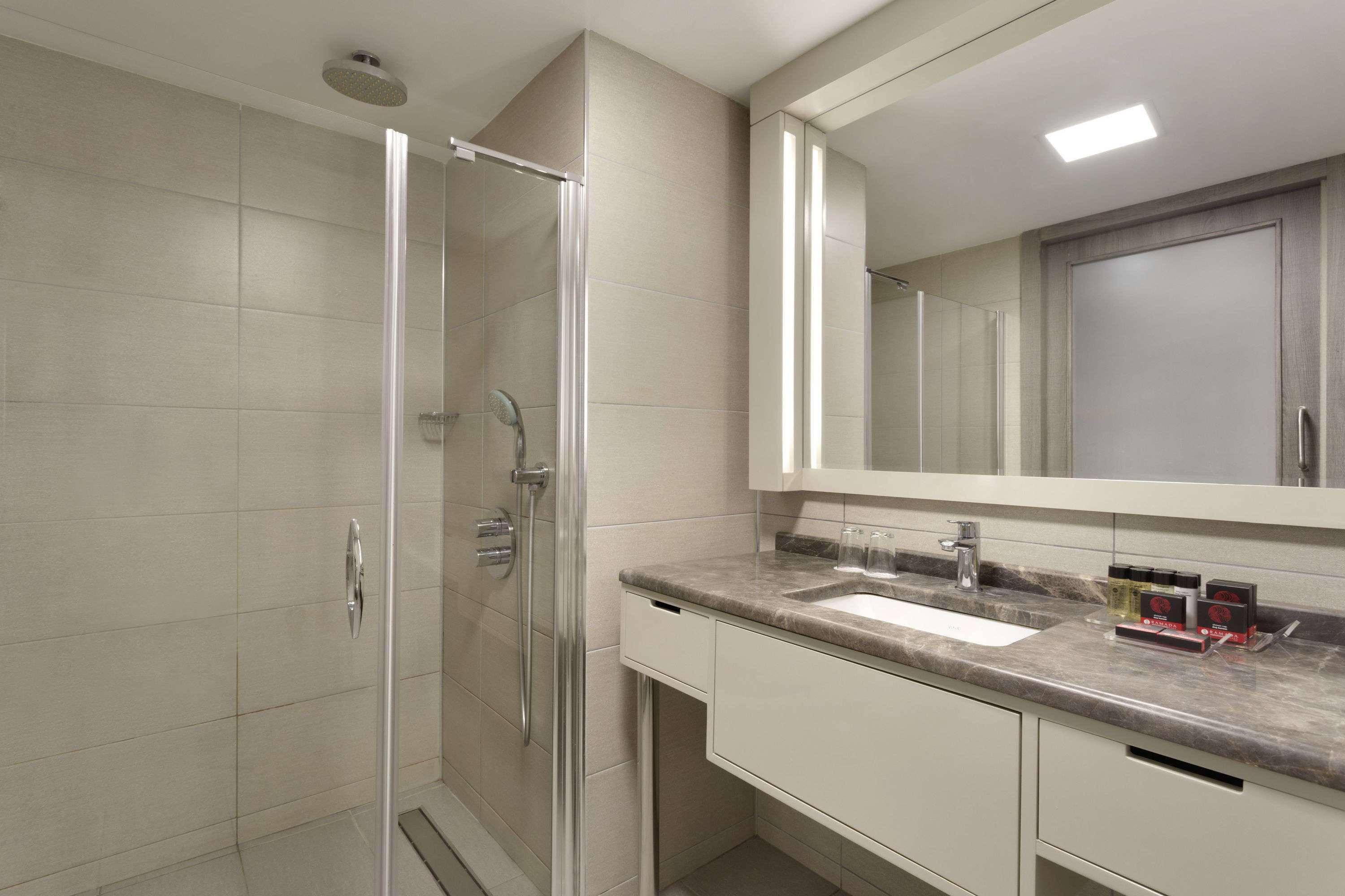 Ramada Plaza By Wyndham 4*
