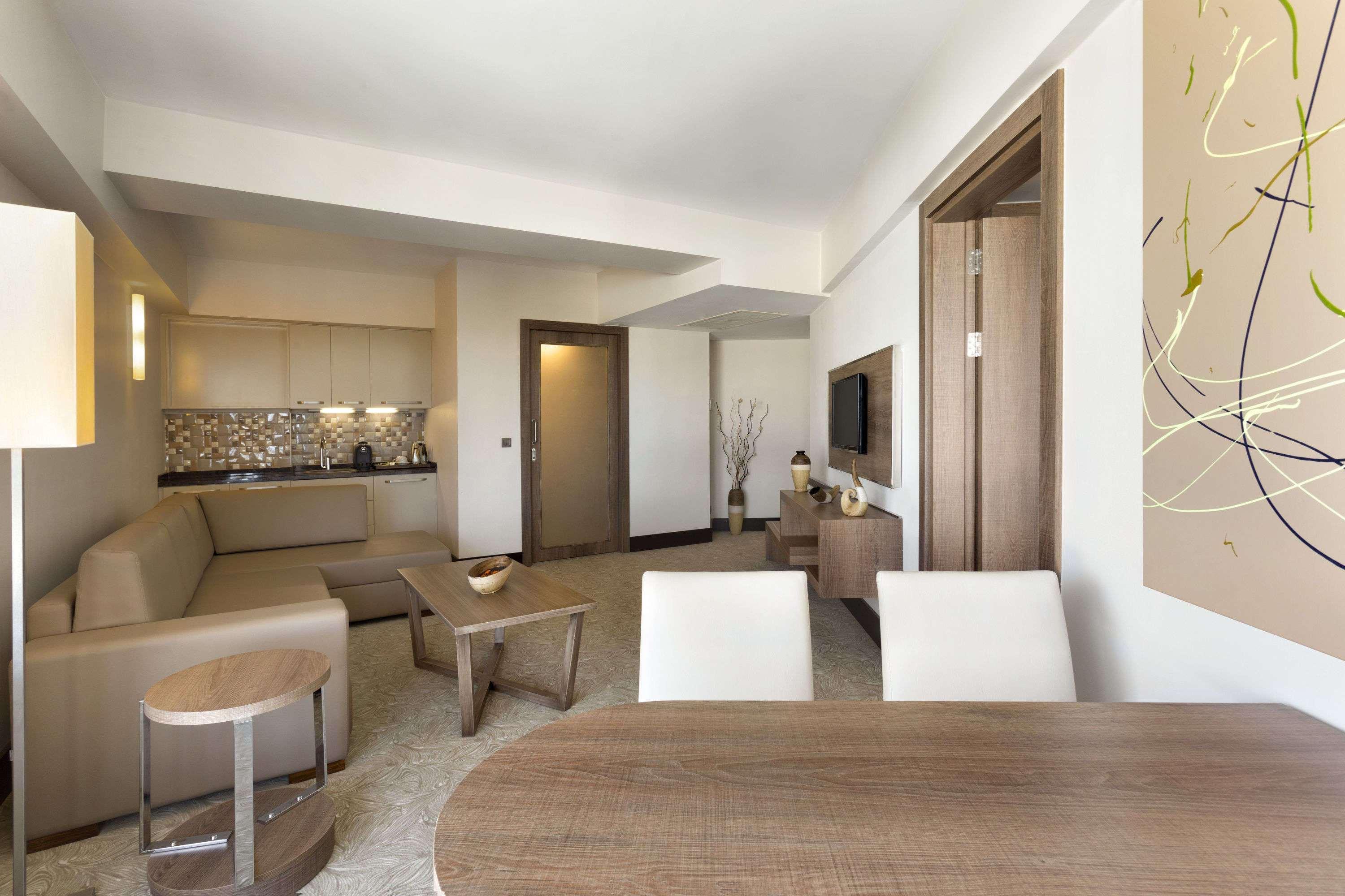 Ramada Plaza By Wyndham İzmir
